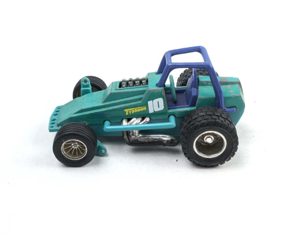 Vintage Tootsietoy Open Wheel Racer Outlaw Class Typhoon #10 Teal 4.5"